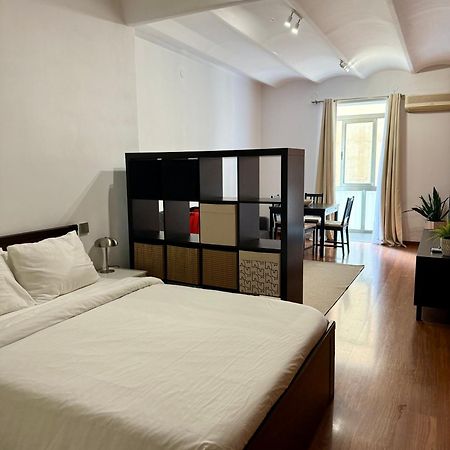 Newly Renovated Stylish Eixample - Great Location Барселона Екстер'єр фото
